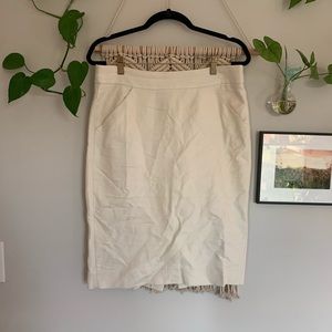 White pencil skirt with pockets